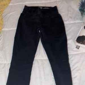 Black jeggings